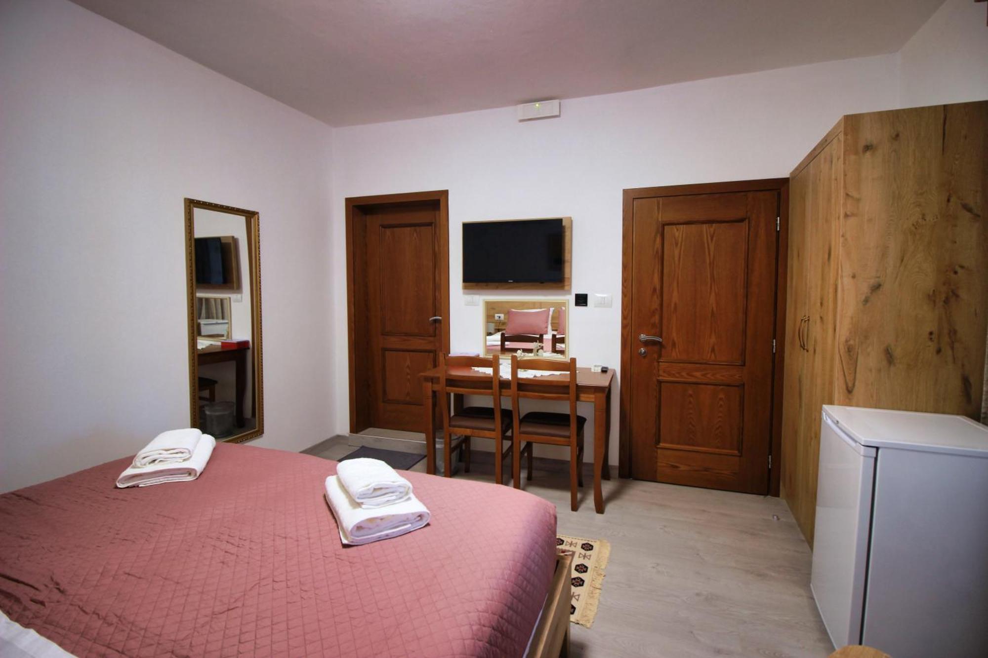 Emblematic House Apartment 4 Gjirokastër Buitenkant foto