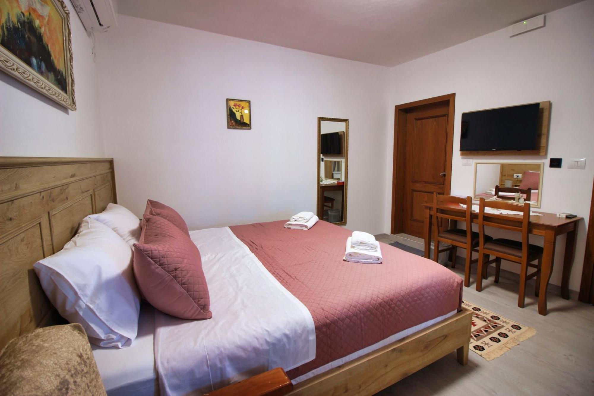 Emblematic House Apartment 4 Gjirokastër Buitenkant foto