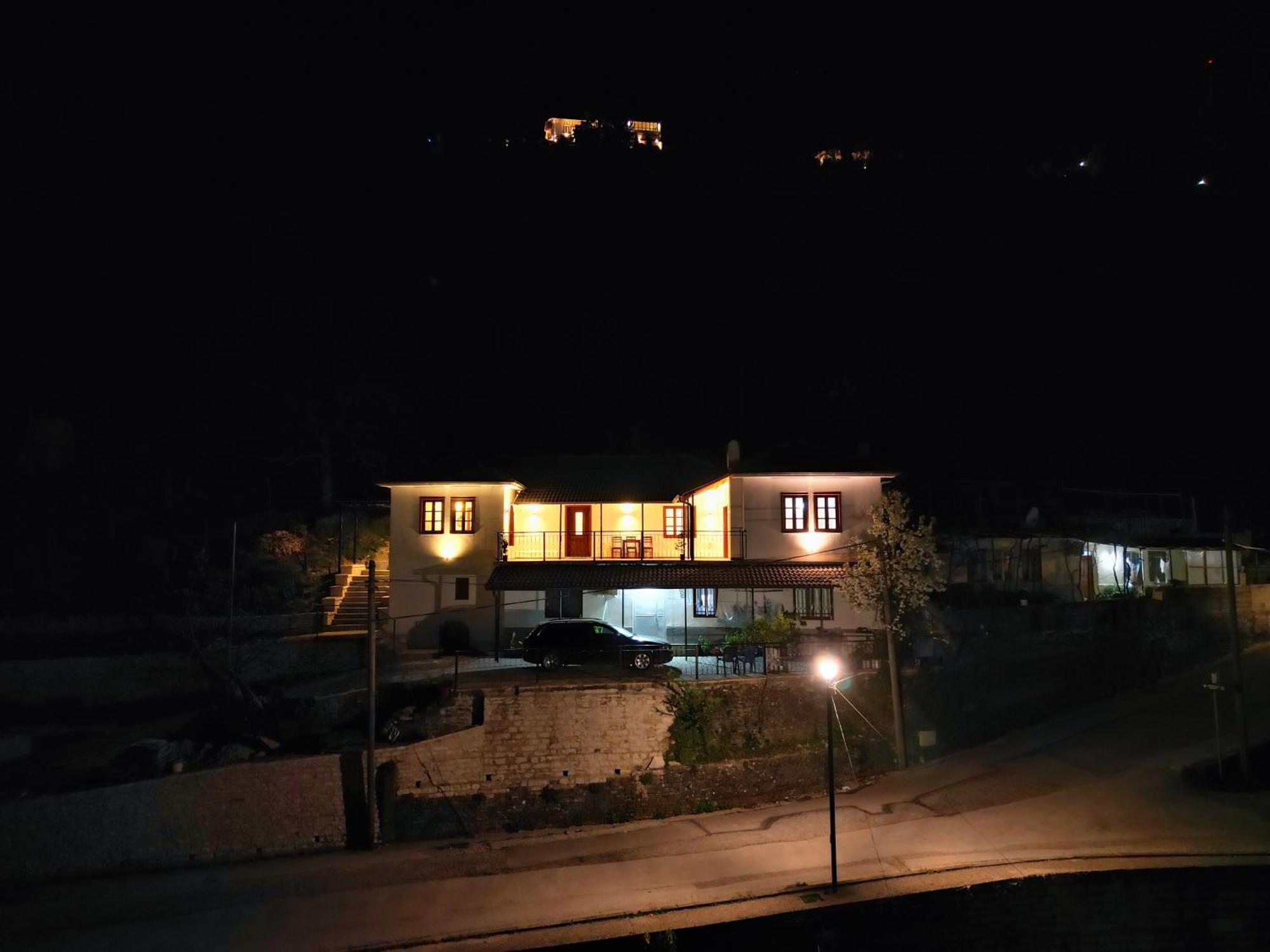 Emblematic House Apartment 4 Gjirokastër Buitenkant foto