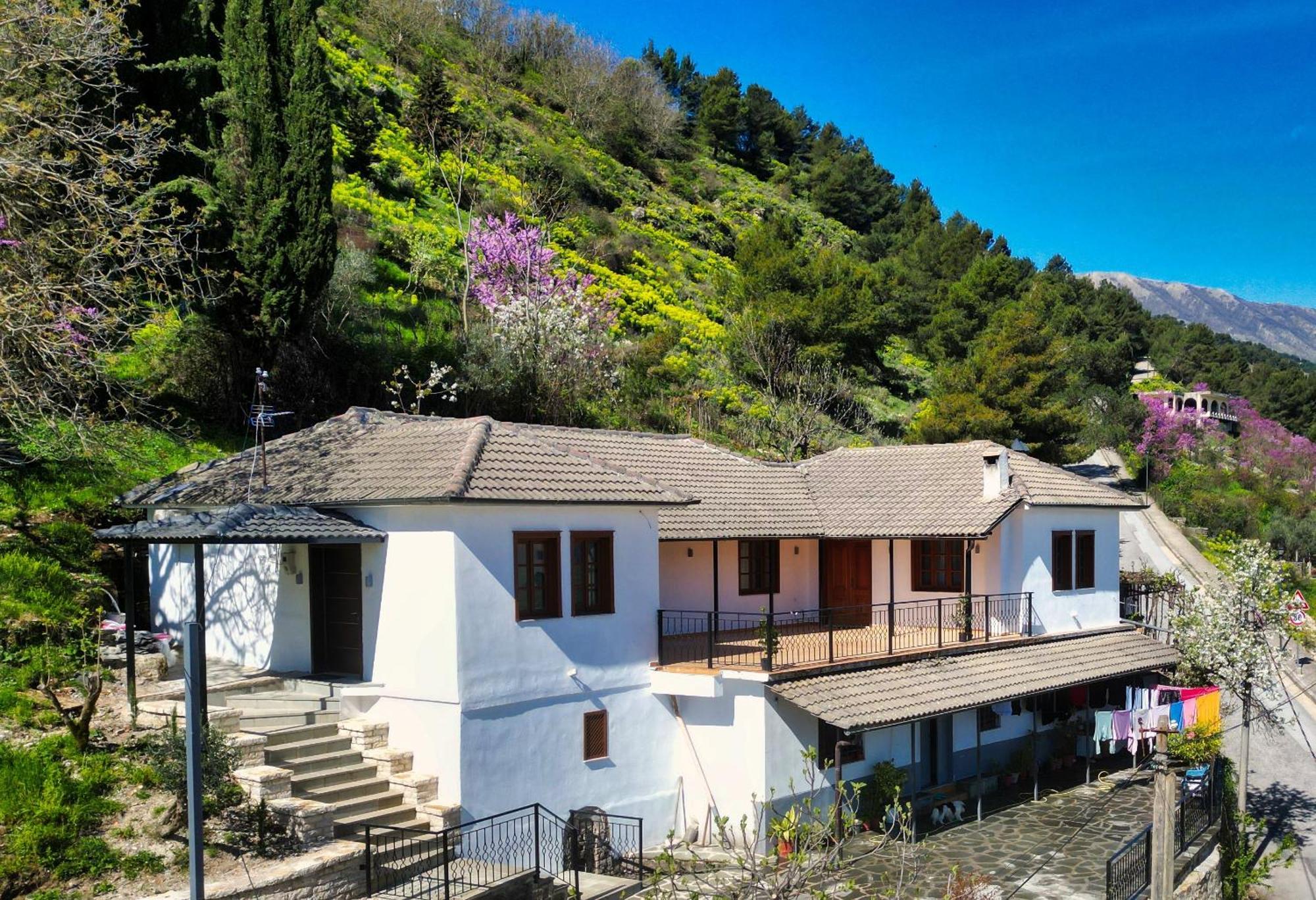 Emblematic House Apartment 4 Gjirokastër Buitenkant foto