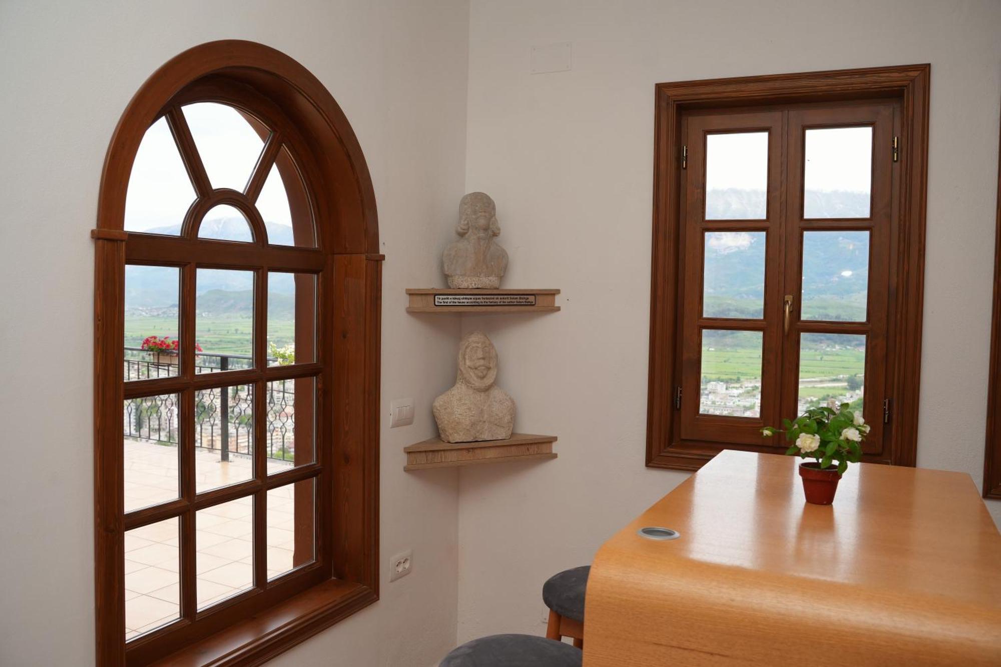 Emblematic House Apartment 4 Gjirokastër Buitenkant foto