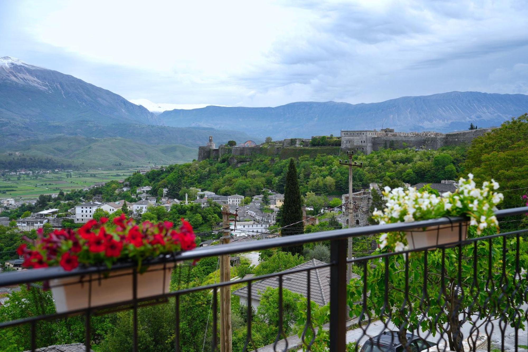 Emblematic House Apartment 4 Gjirokastër Buitenkant foto
